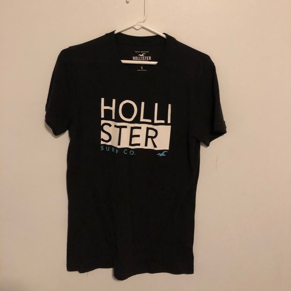 Hollister California Size Men’s Small T-Shirt